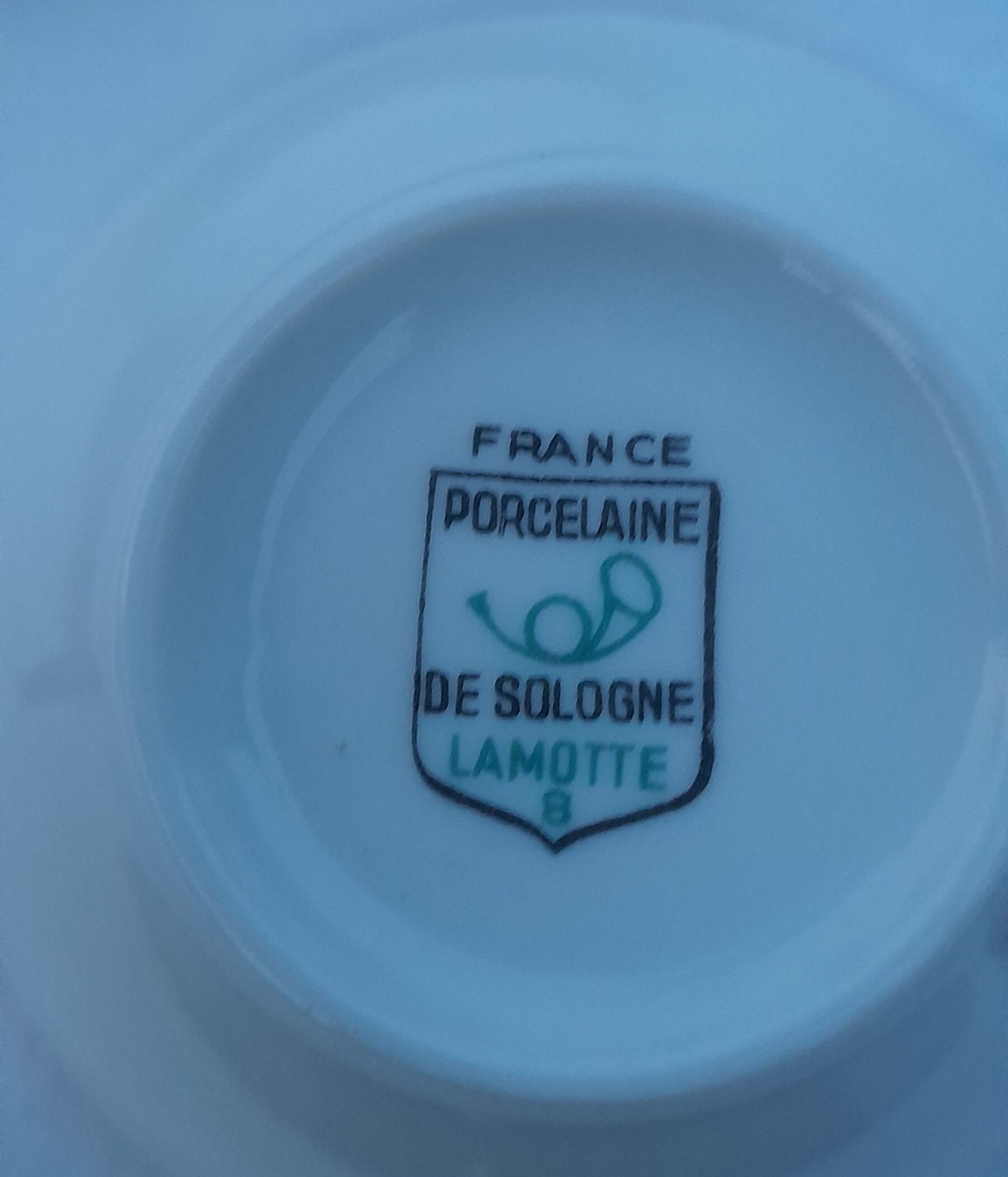 Coffee service in prcelaine from Sologne Lamotte with golden frieze