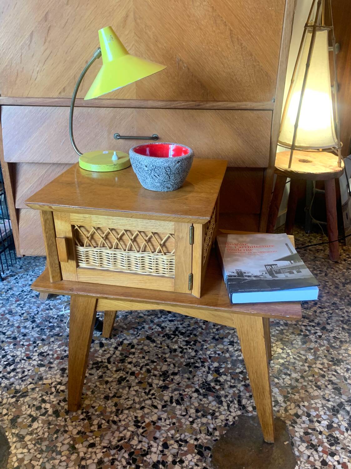 Chevet en bois et rotin années 50