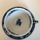 Set of cups and sugar bowl