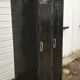 Ancien vestiaire en métal à deux portes panneautées