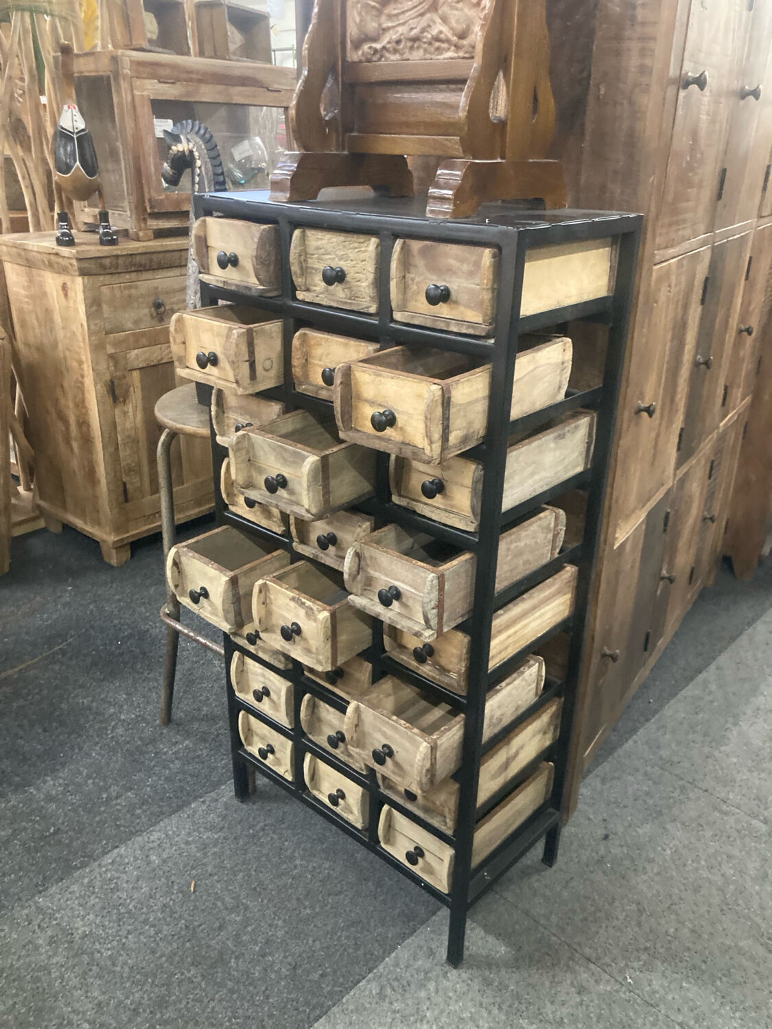 Meuble 24 Tiroirs de style industriel