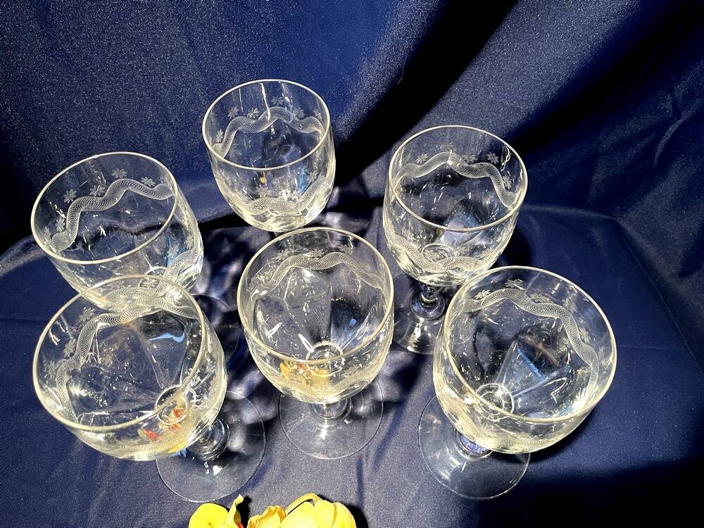 Set of 6 water glasses in engraved glass vierzon emma model