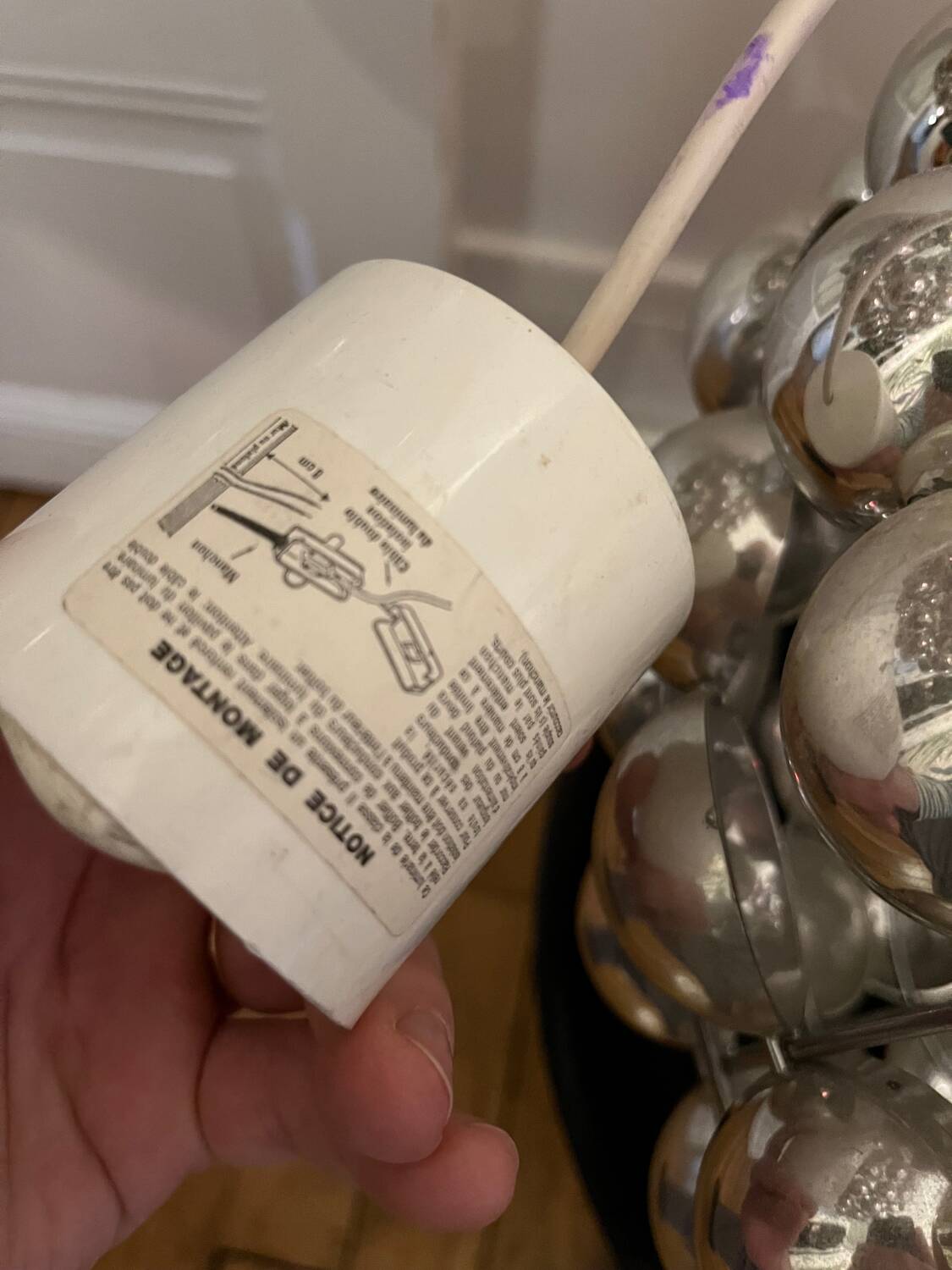 2 kinetic suspensions Kare Design model Bulb