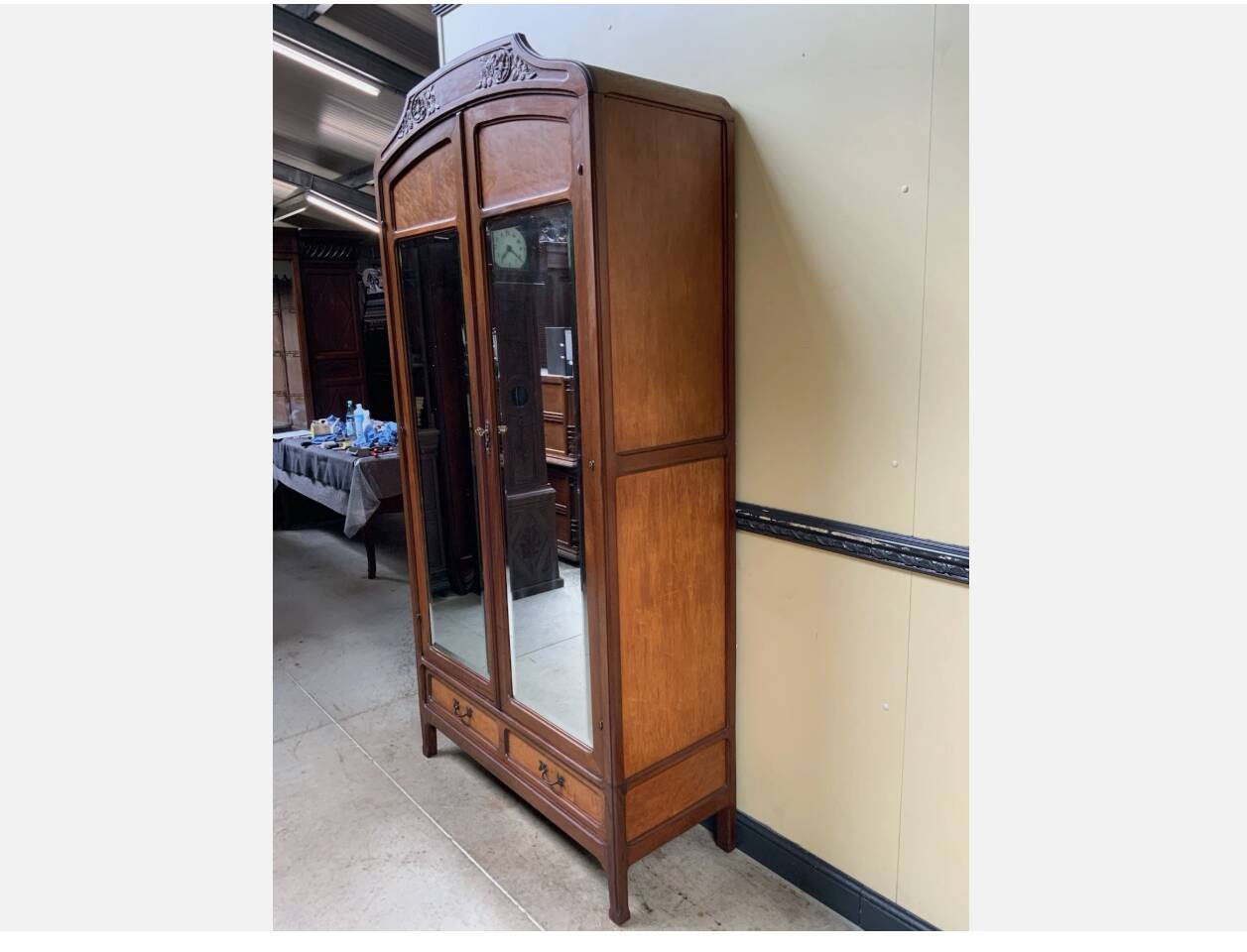Armoire à linge - style Art nouveau