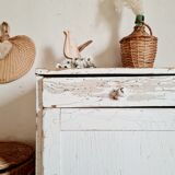 Renovated patinated white jam