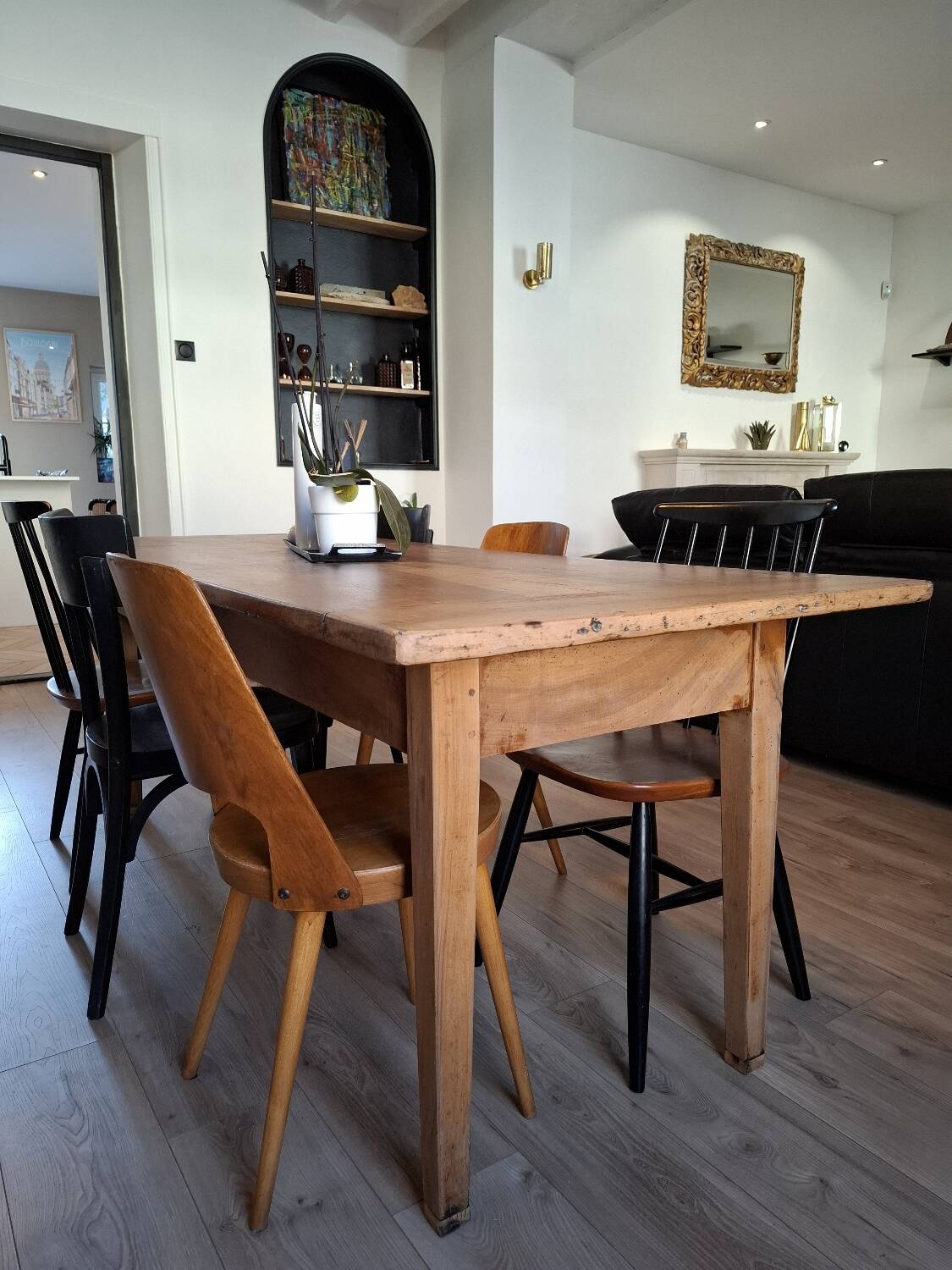 Walnut farmhouse table 200x80 8 people.