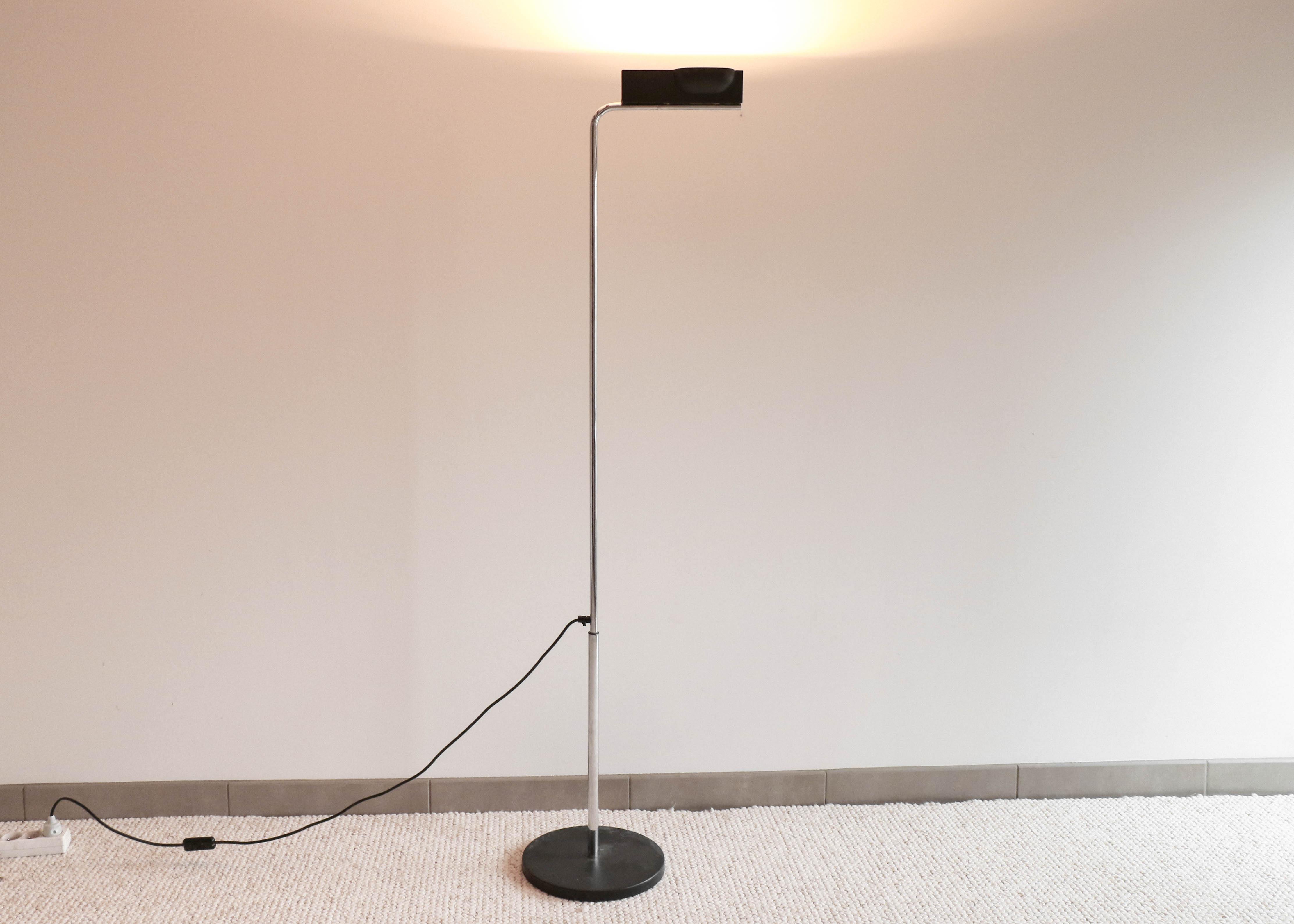 Ernesto Gismondi, Camera Terra lamppost, Artemide, 1980s
