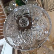 Beurrier ancien en verre taillé