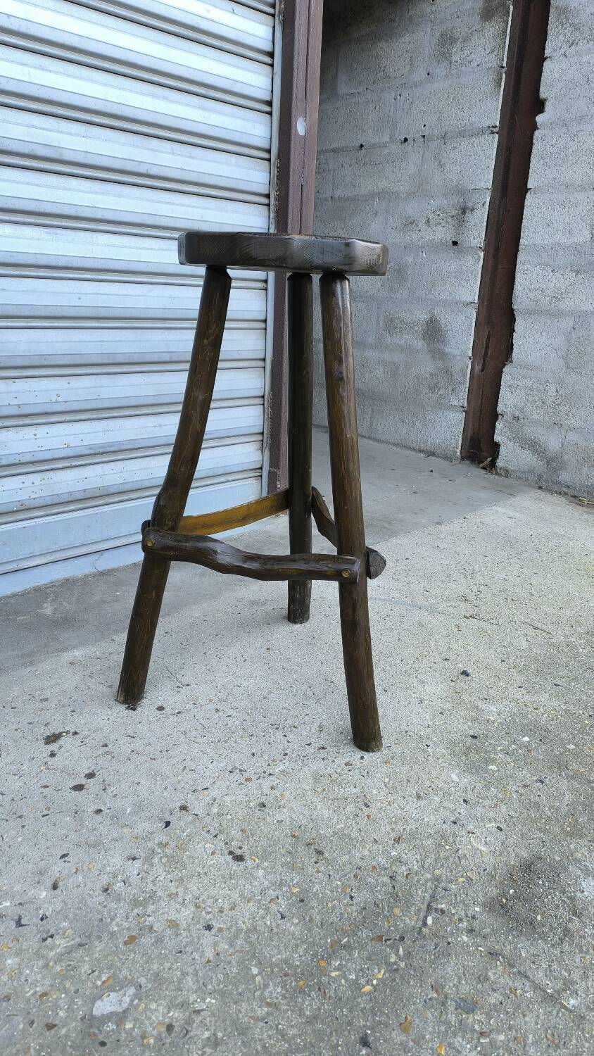 Sellette brutaliste en orme 1960