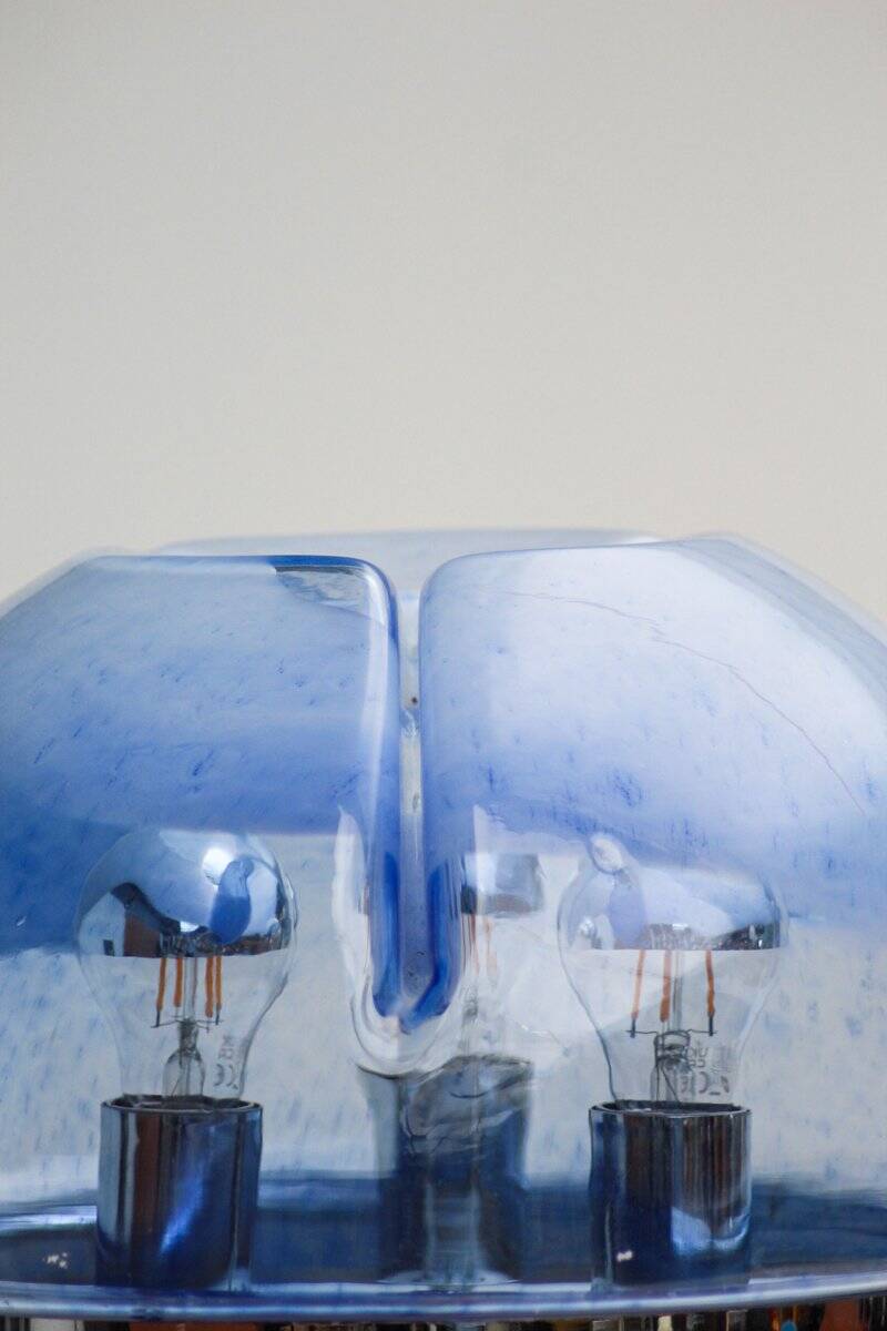 Lampadaire en chrome et verre de Murano bleu, 1970s