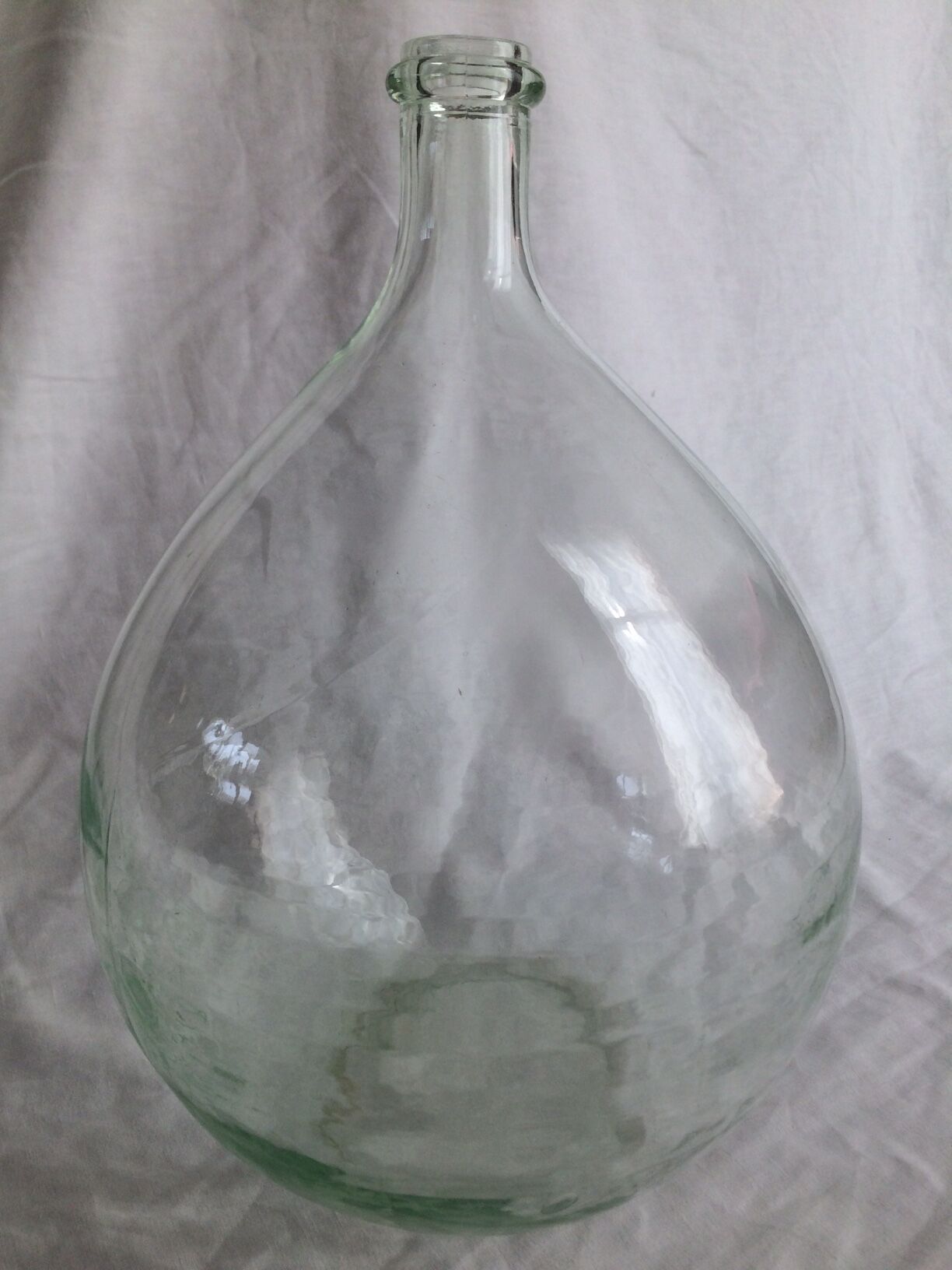 Transparent demijohn of 12L