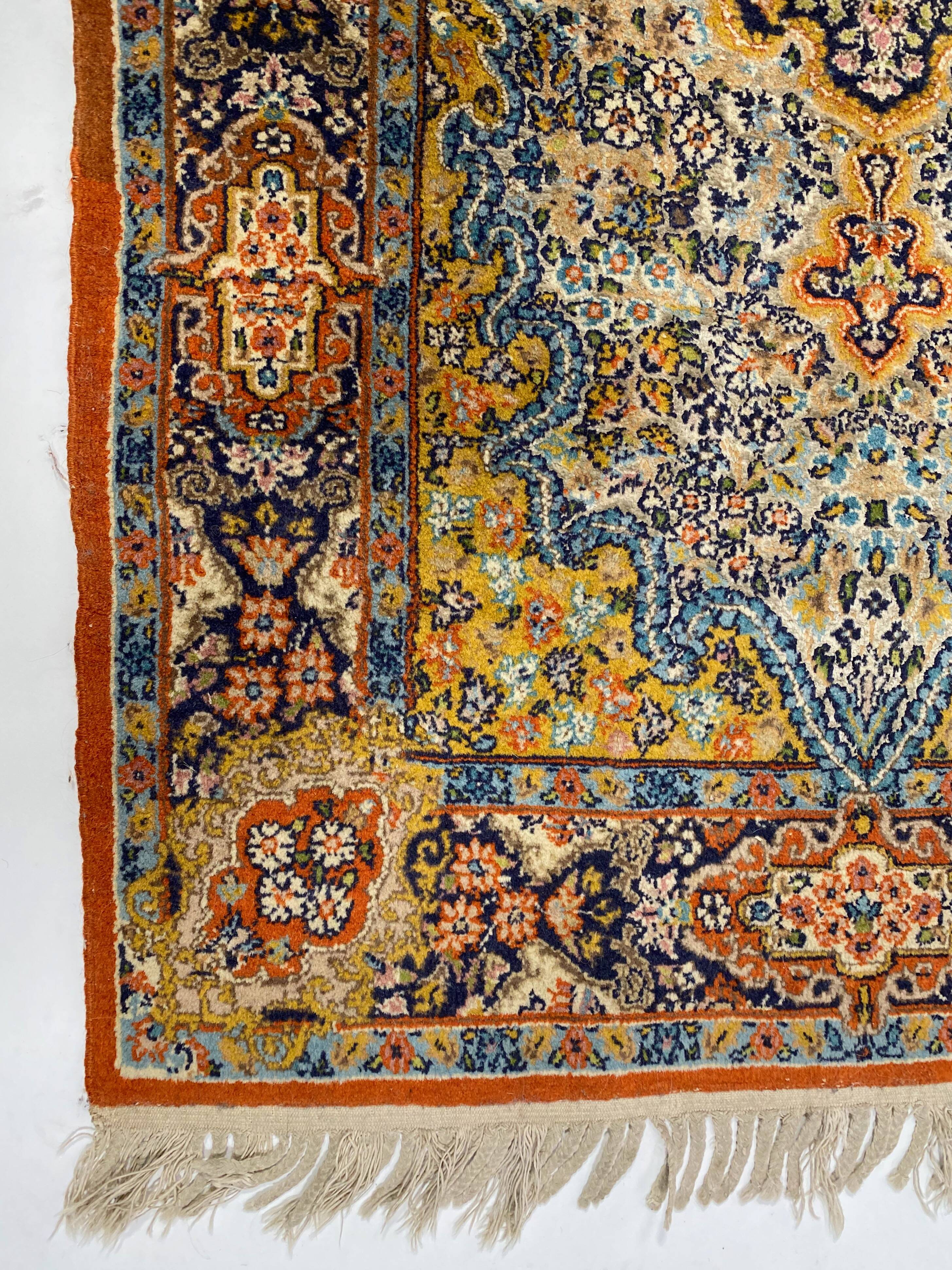 Handmade oriental wool rug 122cmx77cm