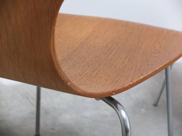 Ensemble de 4 chaises 'Lily' en chêne par Arne Jacobsen pour Fritz Hansen, édition originale de 1969.