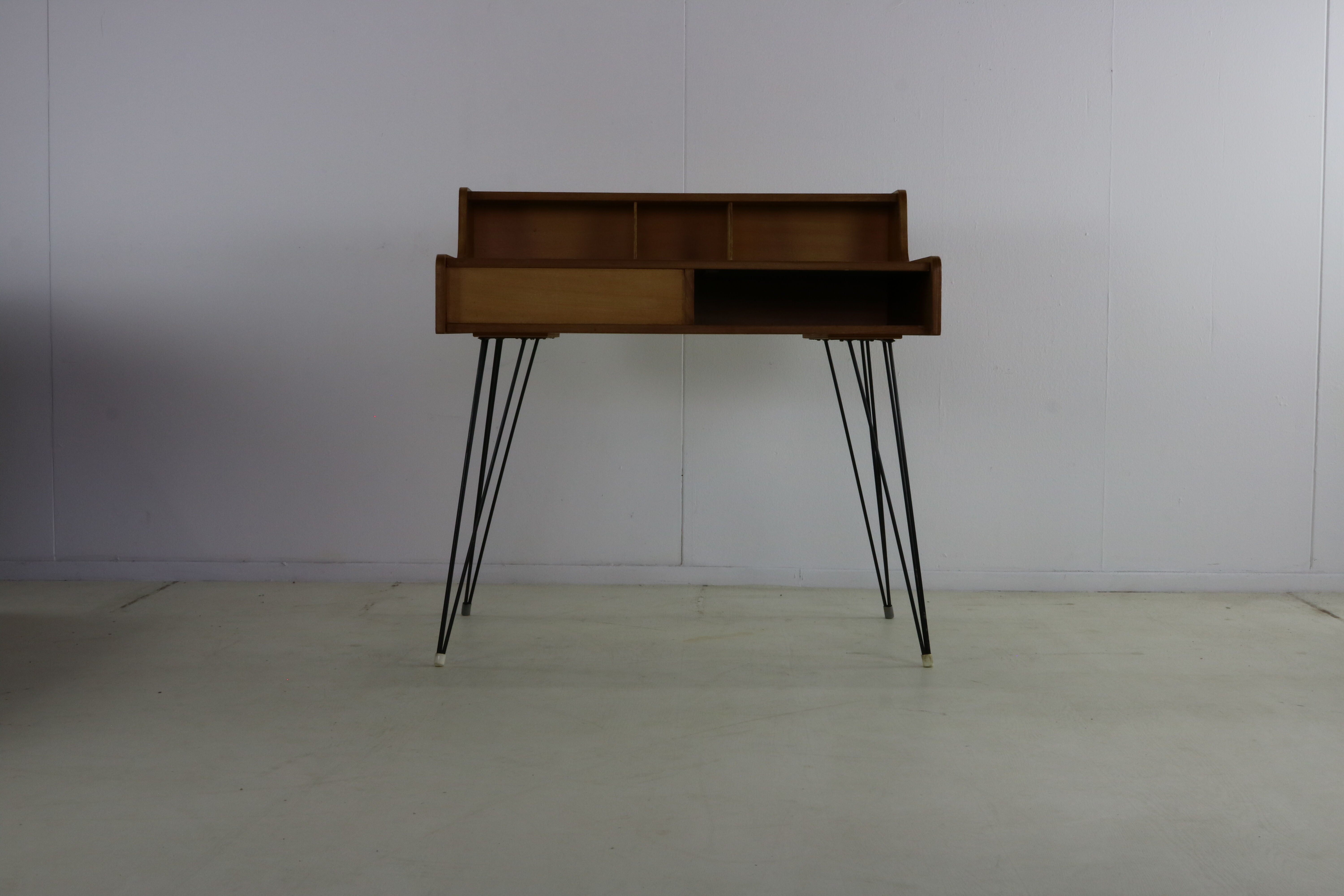 Dutch design hairpin desk / dressing table