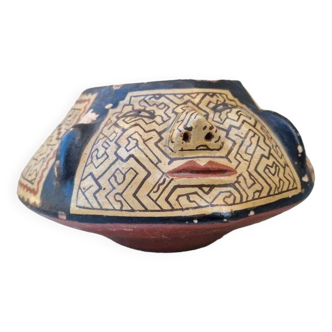 Anthropomorphic vase Shipibo Peru