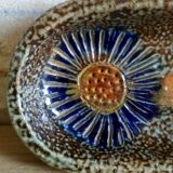 Marguerite-like sandstone pocket