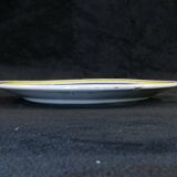 Assiette en faience hr quimper décor breton