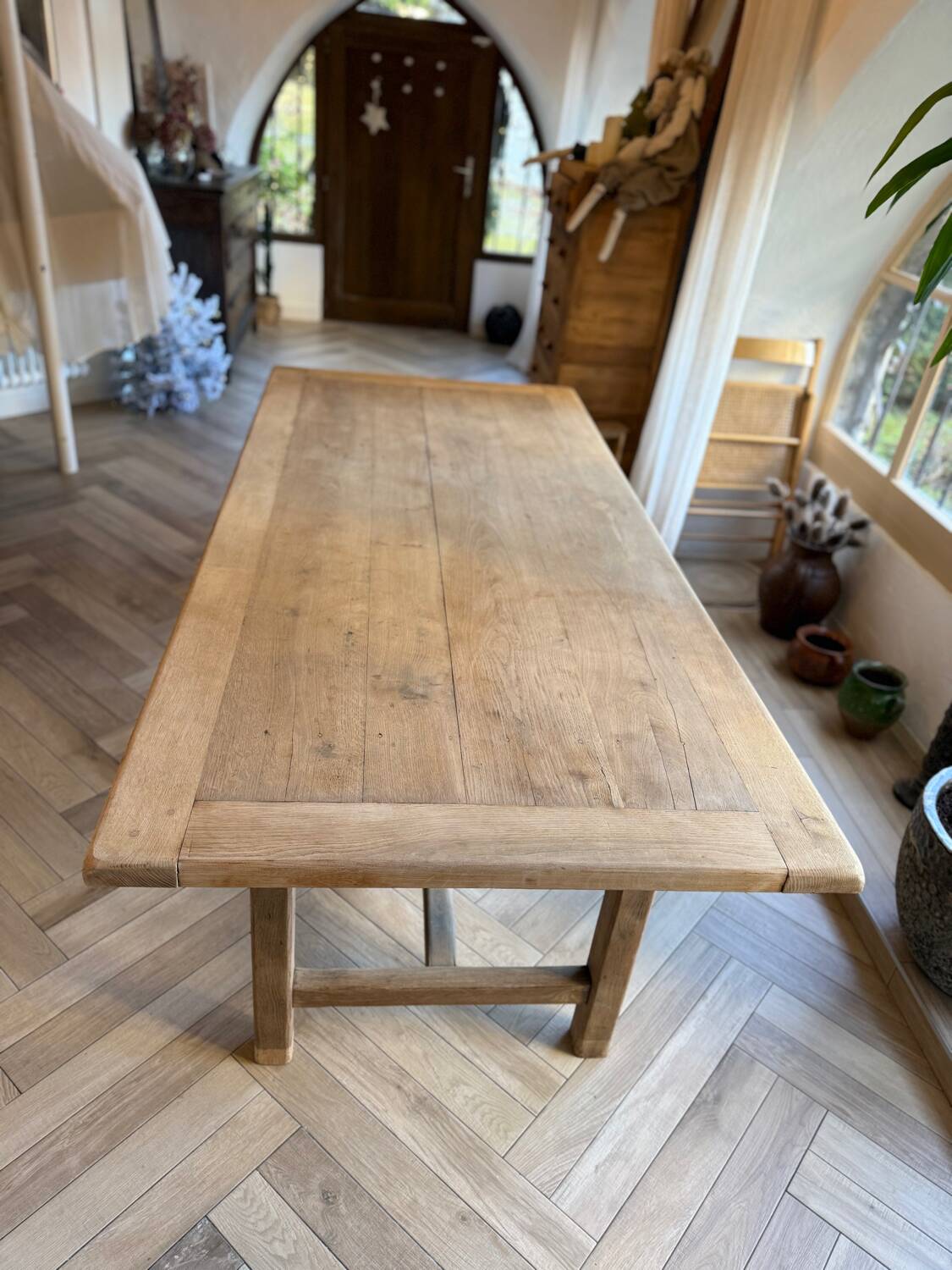 Solid wood farmhouse table with 2 extensions