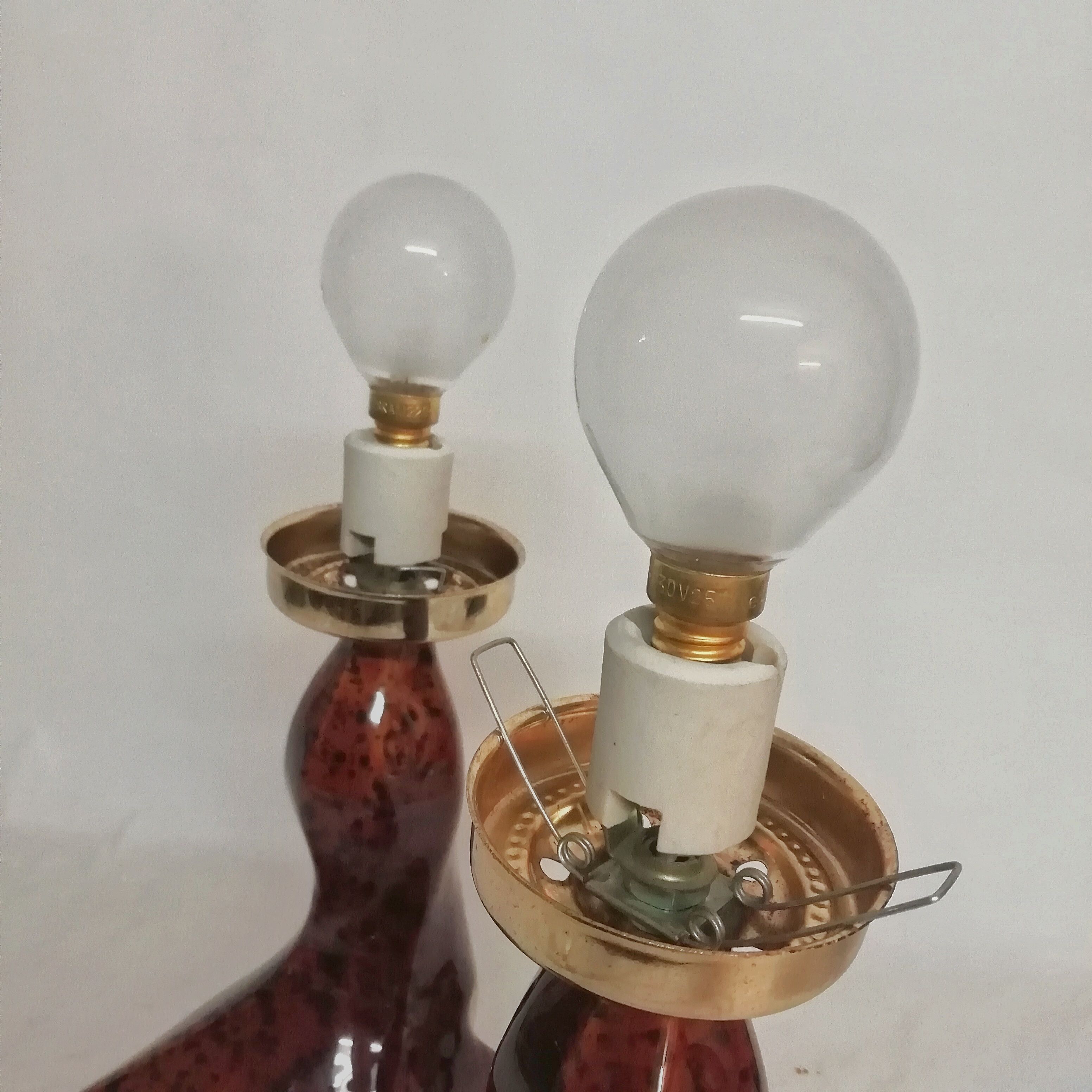 Ceramic seal lamps with white opal crystal balloon