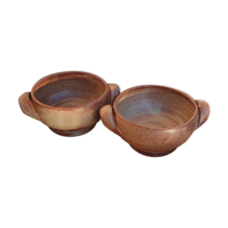 Set of two stoneware bowls