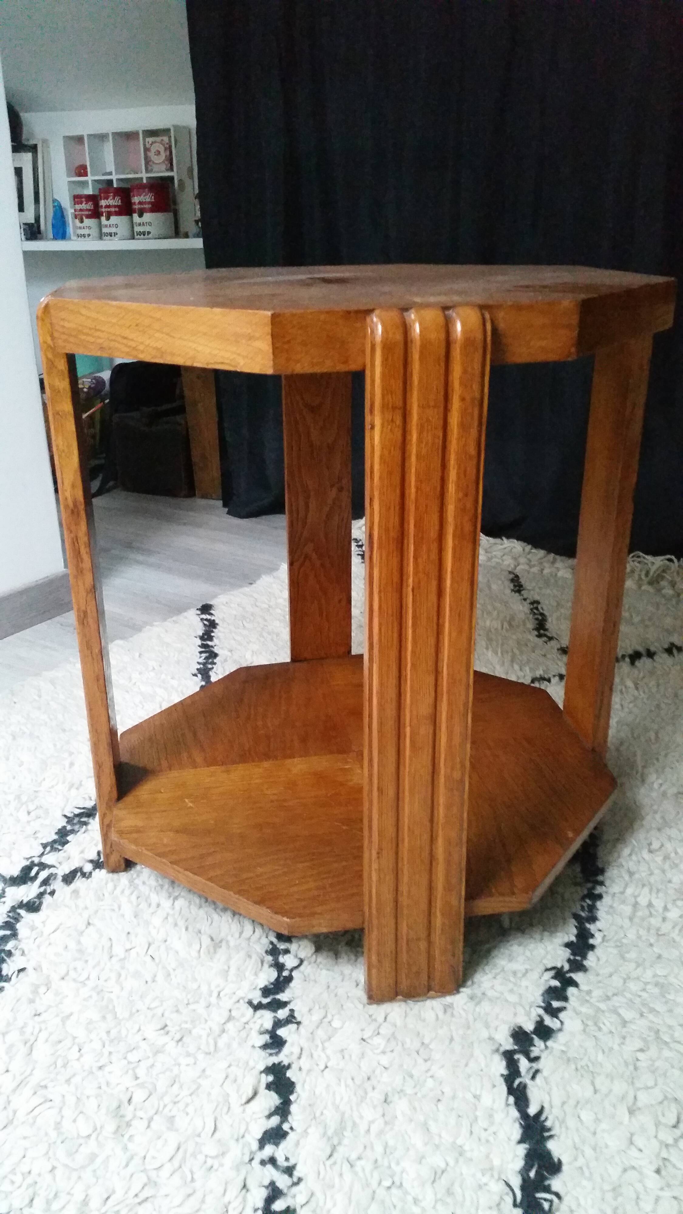 Hexagonal canapė tip table