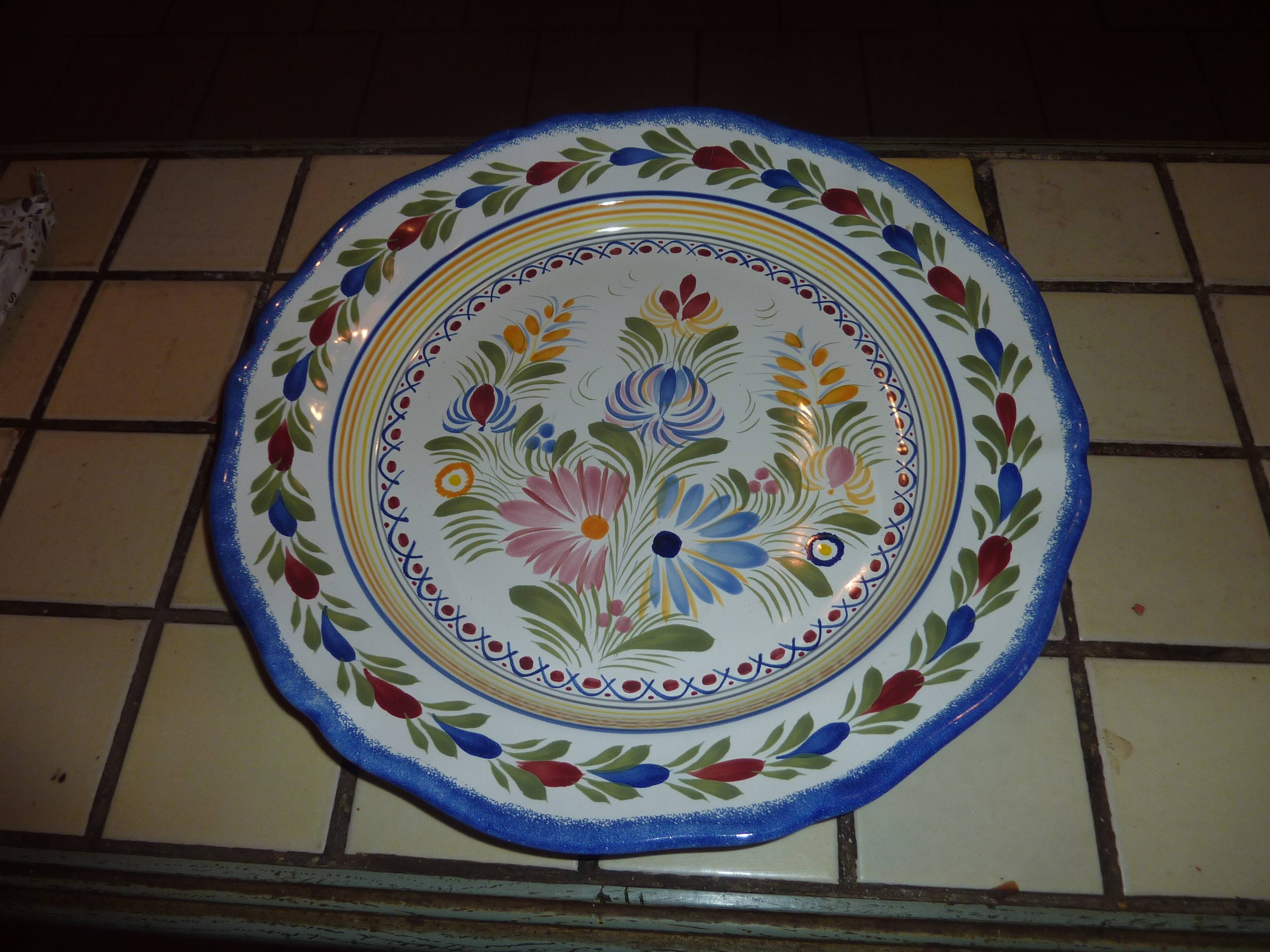 Large Henriot dish