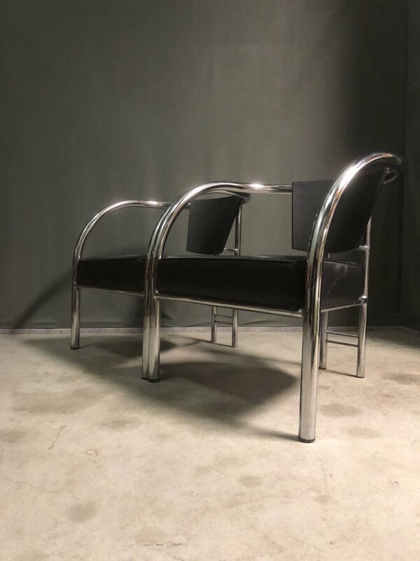 Une paire de petits fauteuils bas par Ronald Cecil Sportes pour Lumen Center, 1987