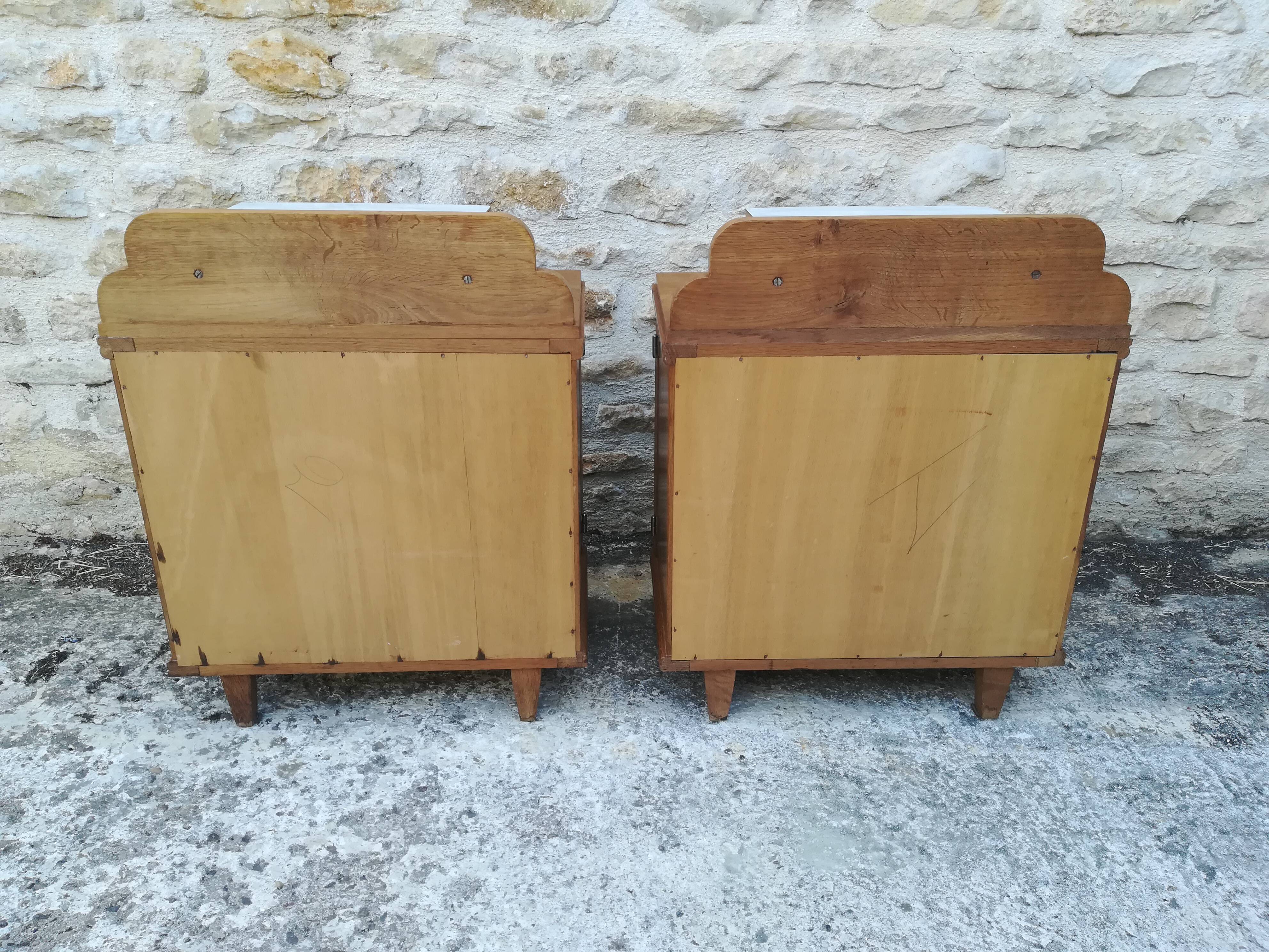Massive chene and formica bedsides