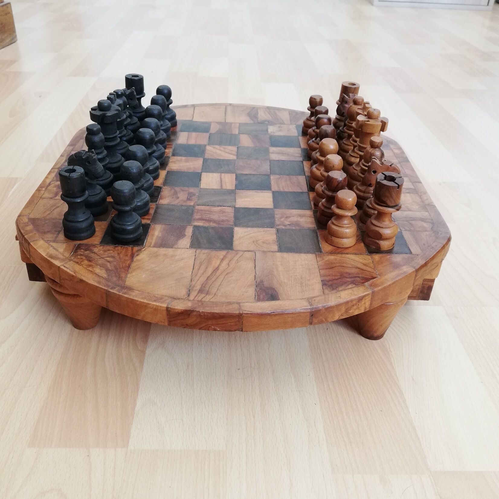 Olivier's wooden chessboard