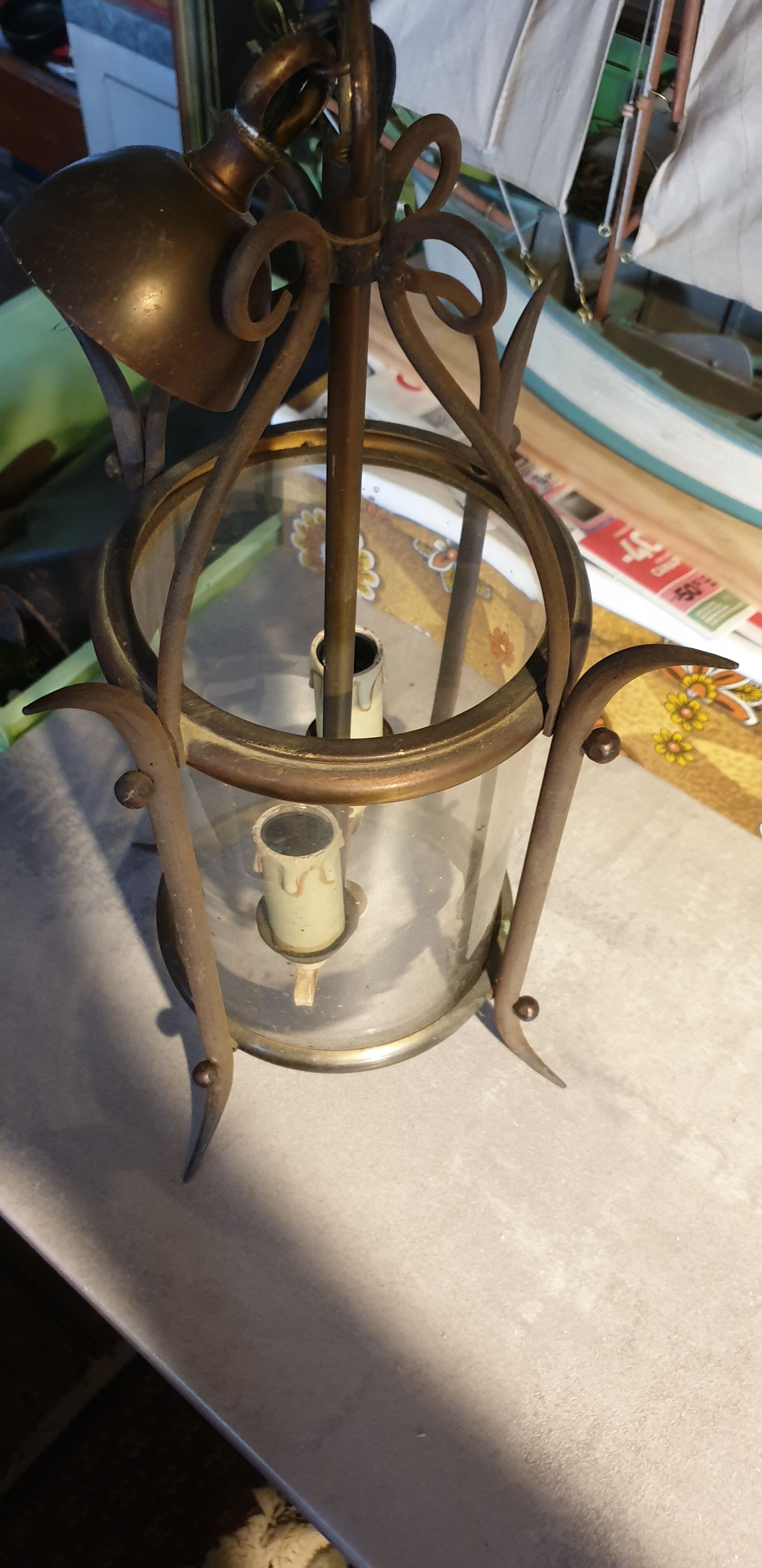 Suspension lantern cage