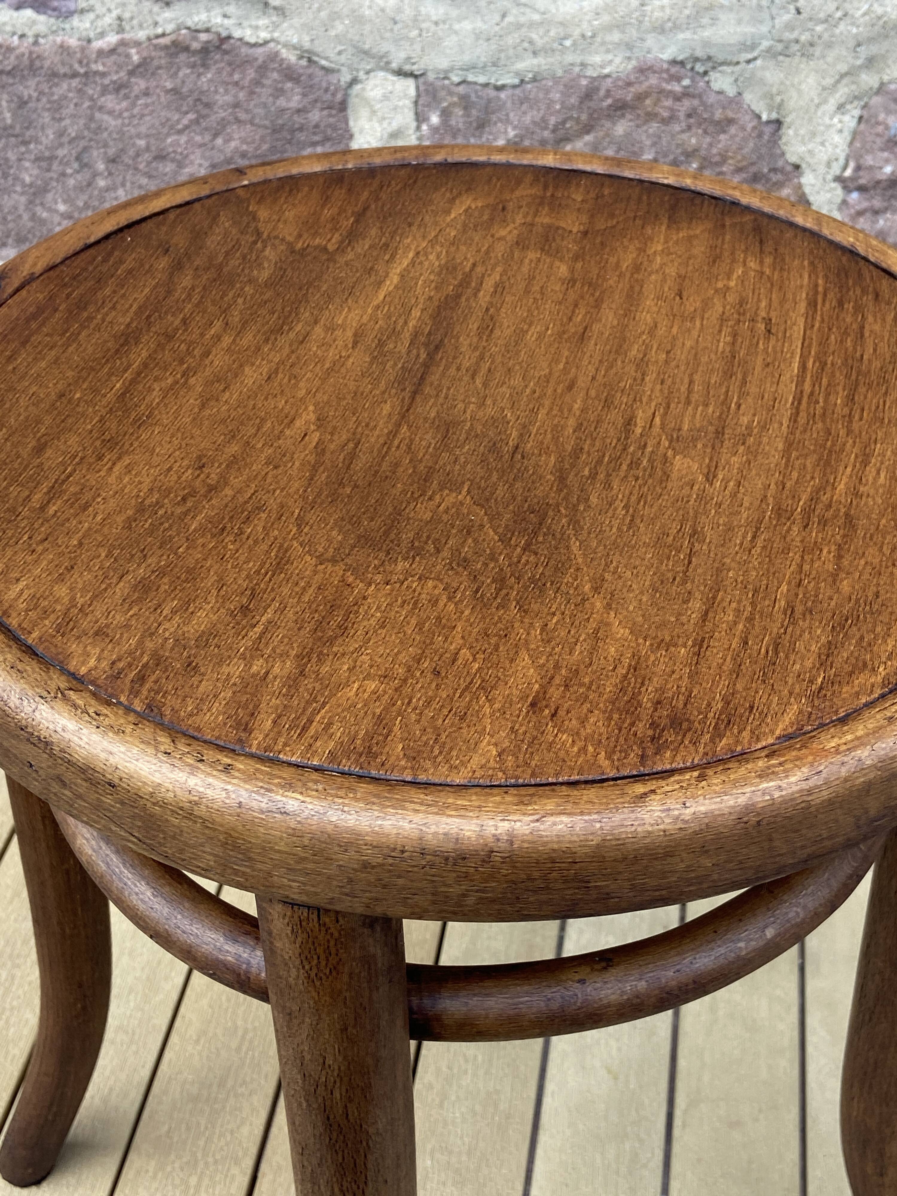 Viennese Thonet piano stool curved wood 1900 bentwood stool Thonet hocker Bugholzhocker