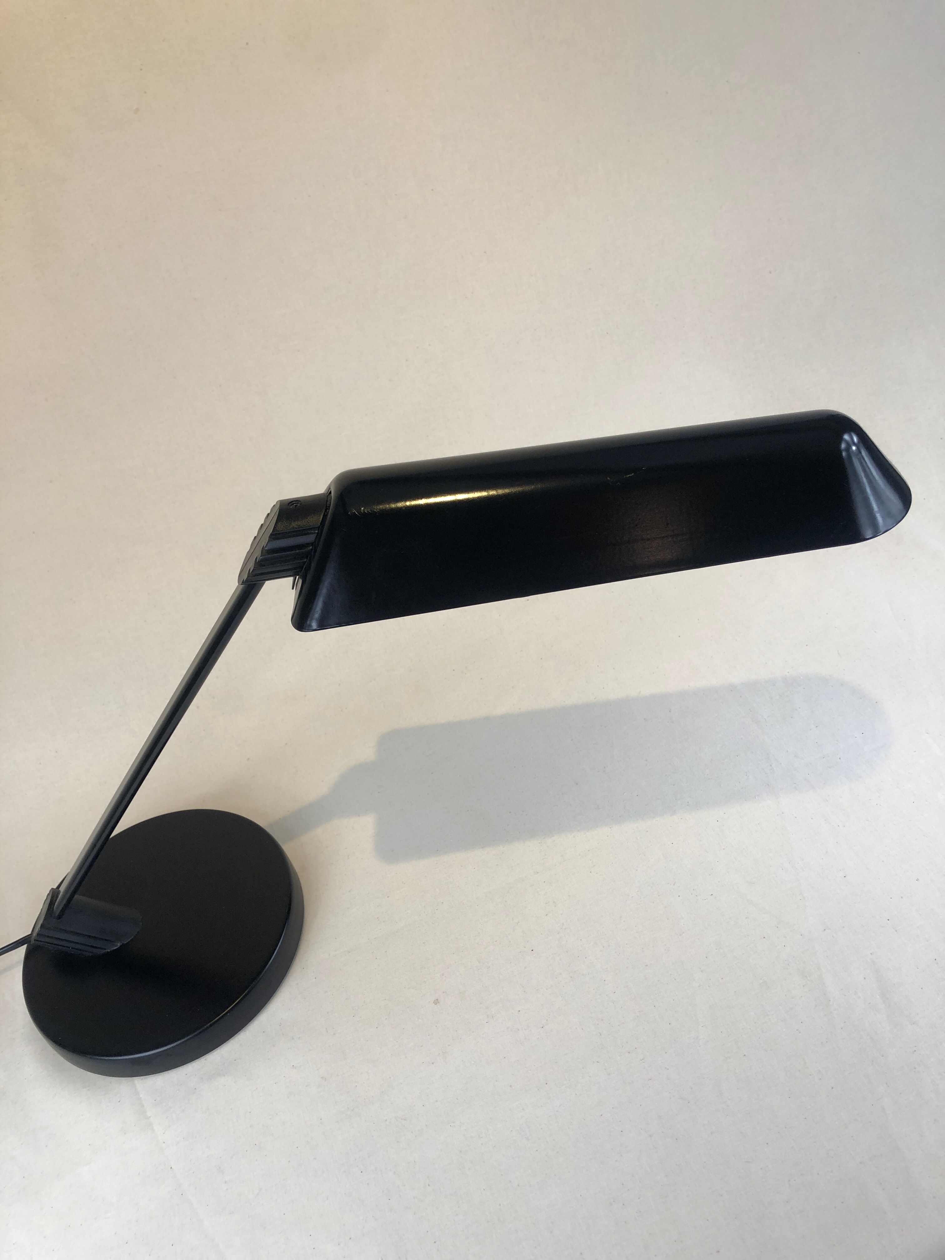 Black vintage desk lamp - Vrieland design