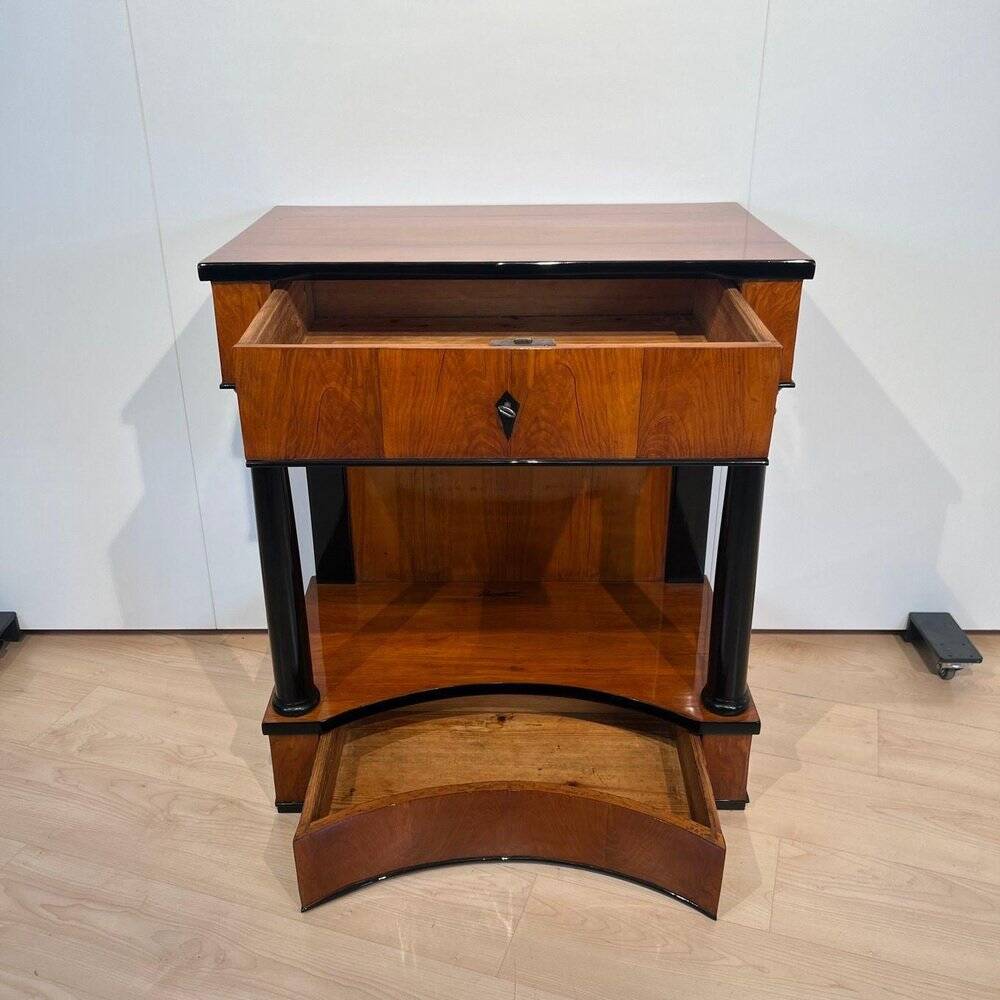 Biedermeier Console Table in Cherry Veneer, 1820