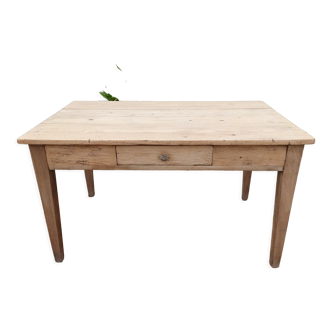 Farmhouse table