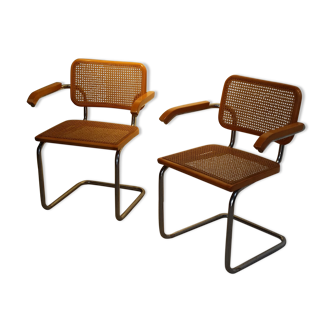 Paire de fauteuils B64 de Marcel Breuer
