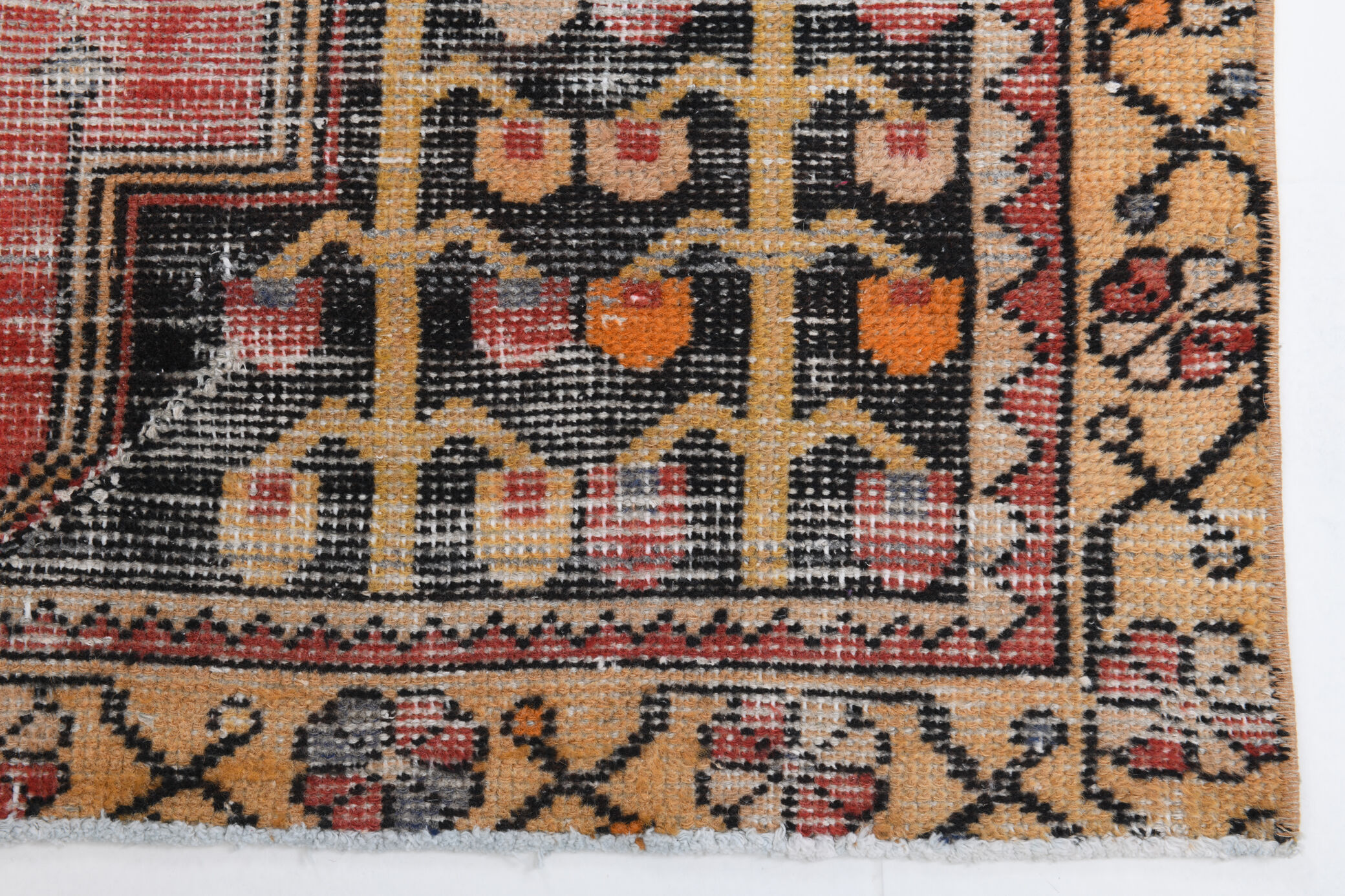 3x6 Distressed Red Oriental Turkish Rug 100x179cm