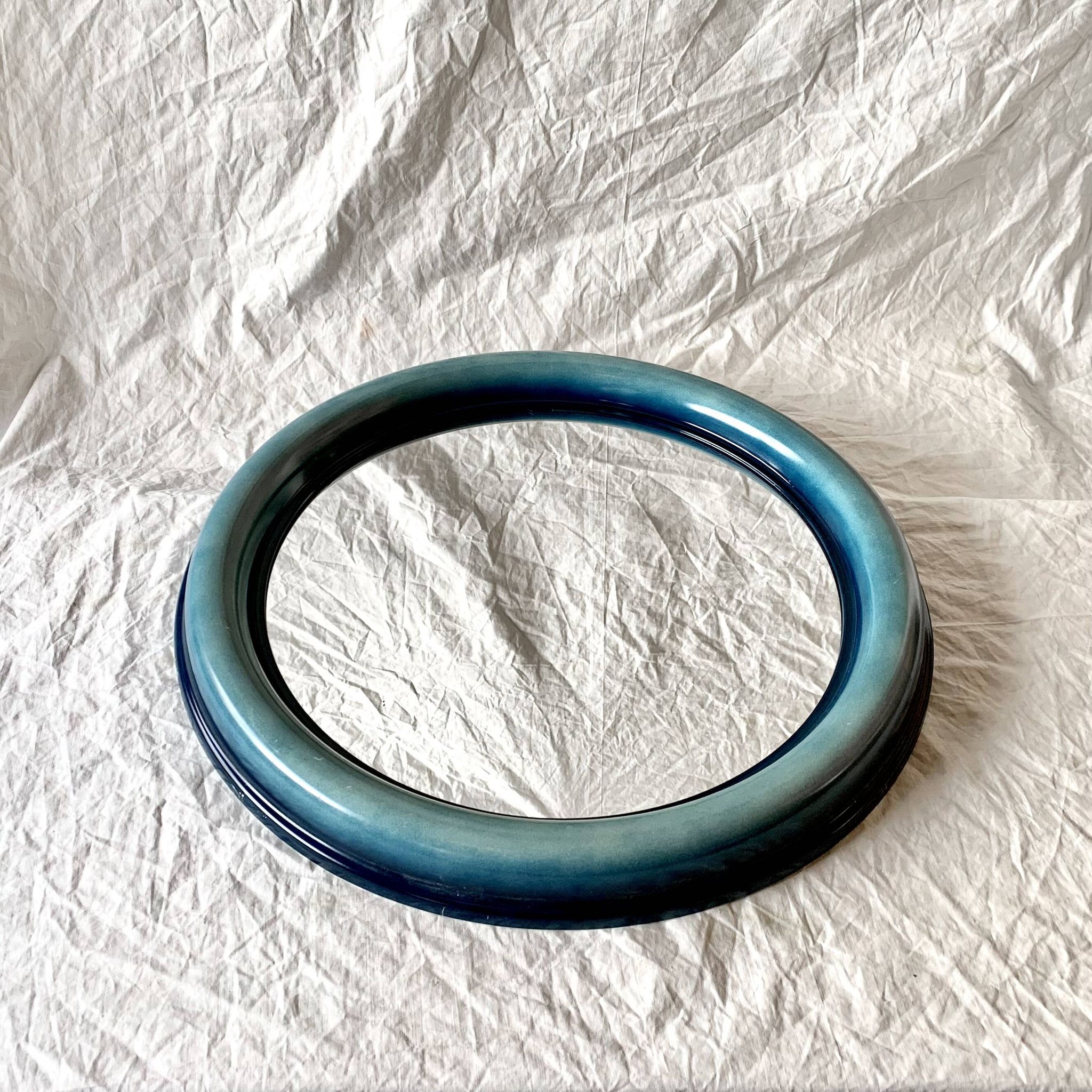 Vintage round wall mirror in blue painted plastic - diameter: 52 cm