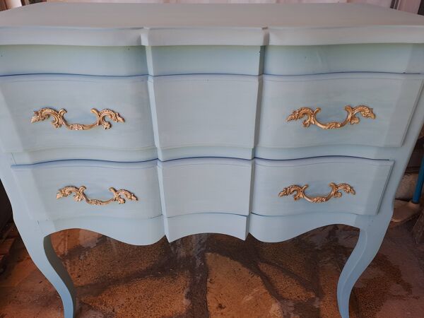 Commode en bois massif repeint bleu lagune style Louis XV à 2 tiroirs