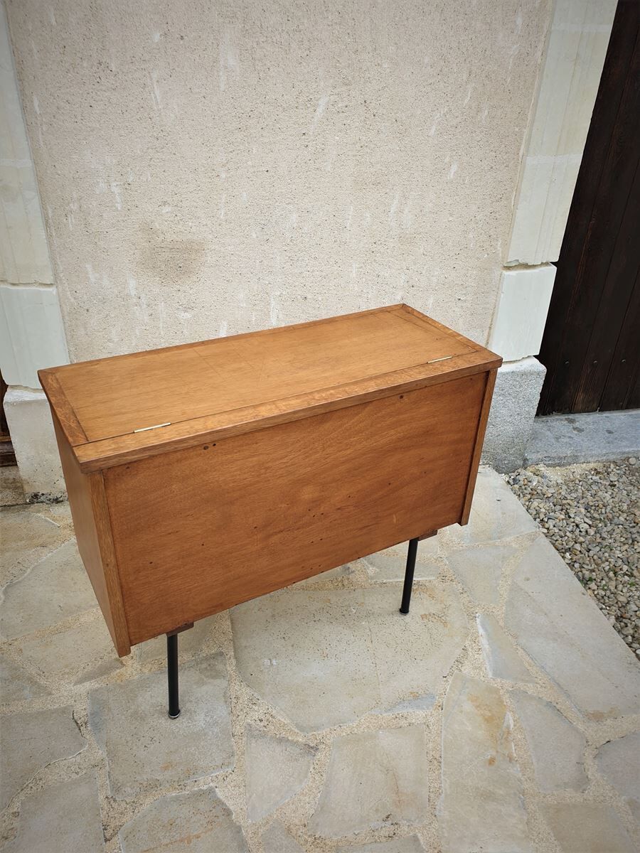 Vintage chest chest