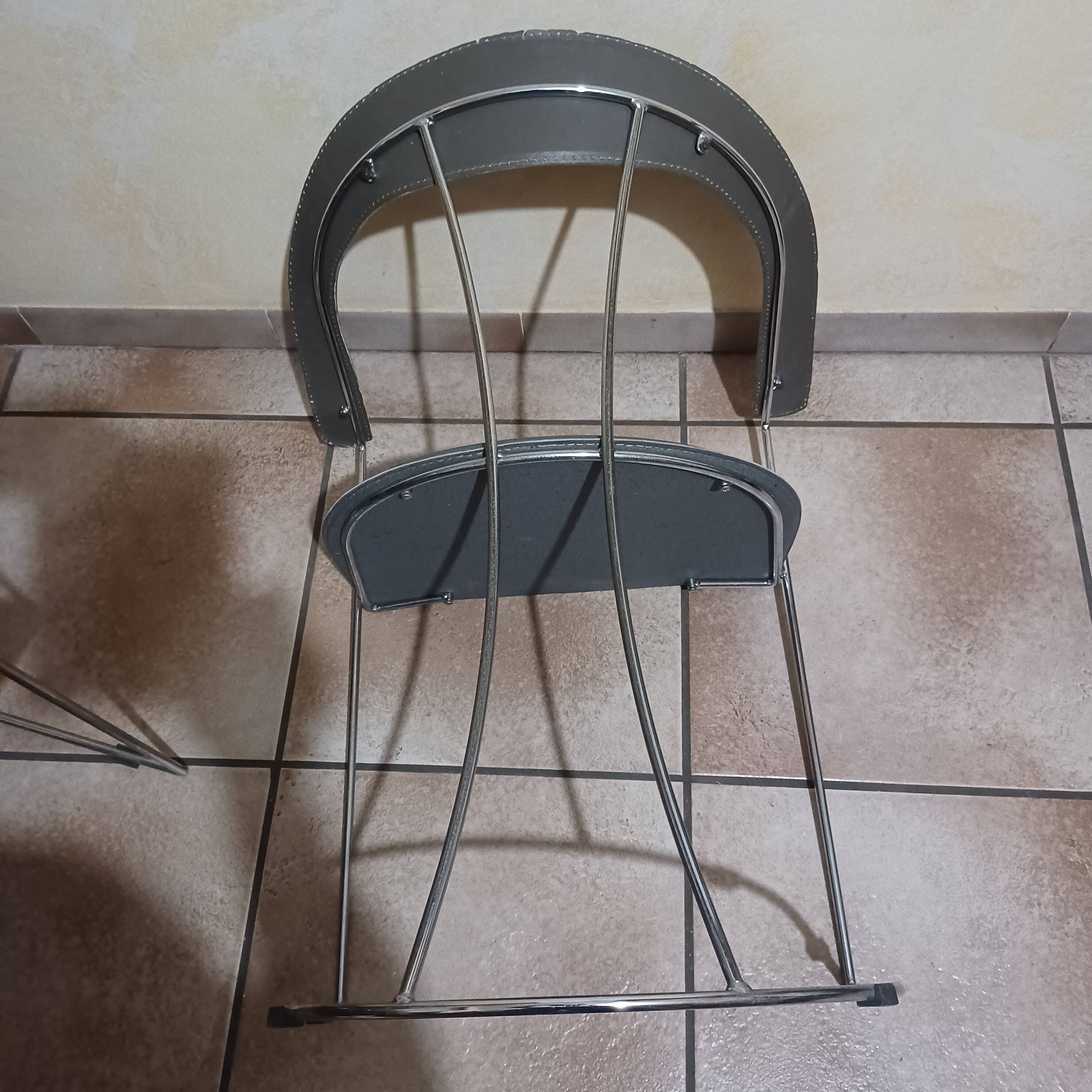Arrben chairs