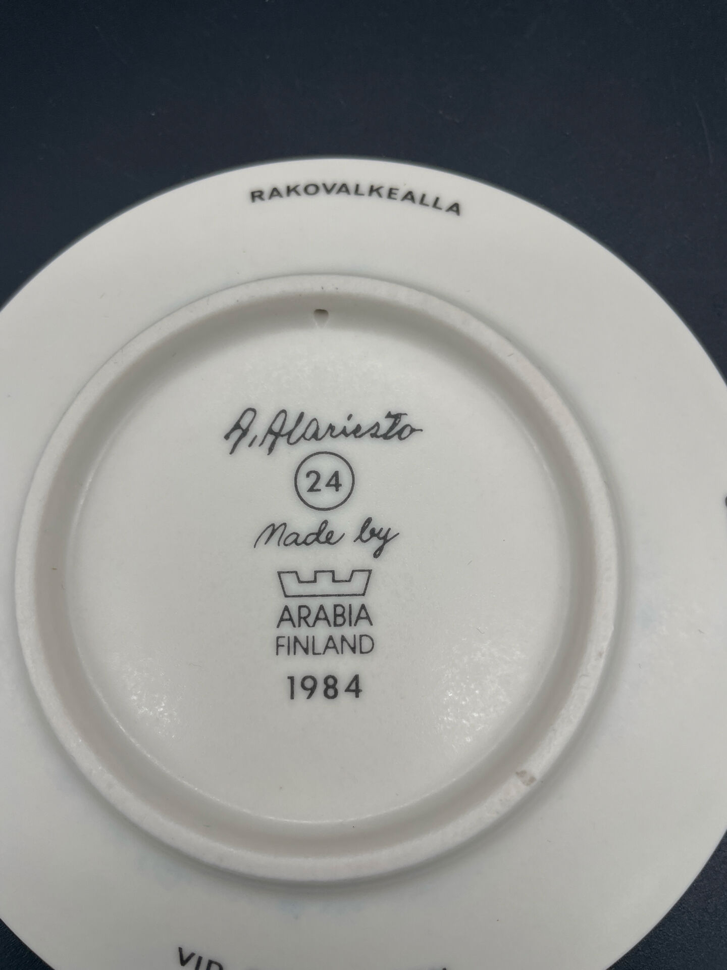 Assiette murale Arabia Finland, A. Alariesto, 1984