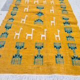 Tapis traditionnel à motifs gazelles fait main en pure laine