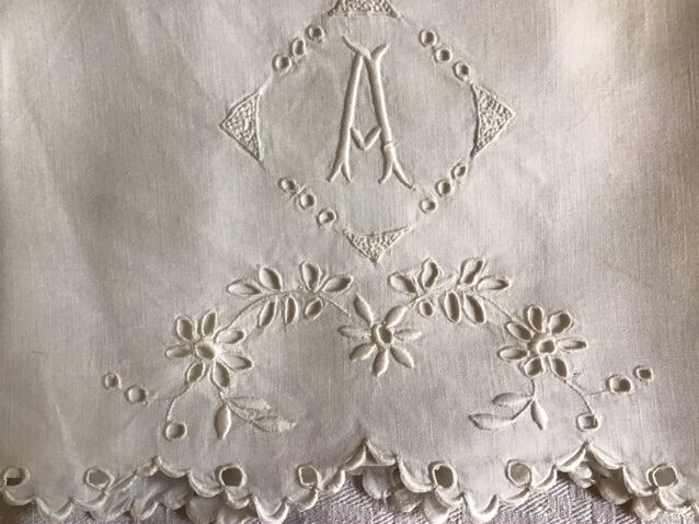 Baby sheet marked "A" 81x120cm