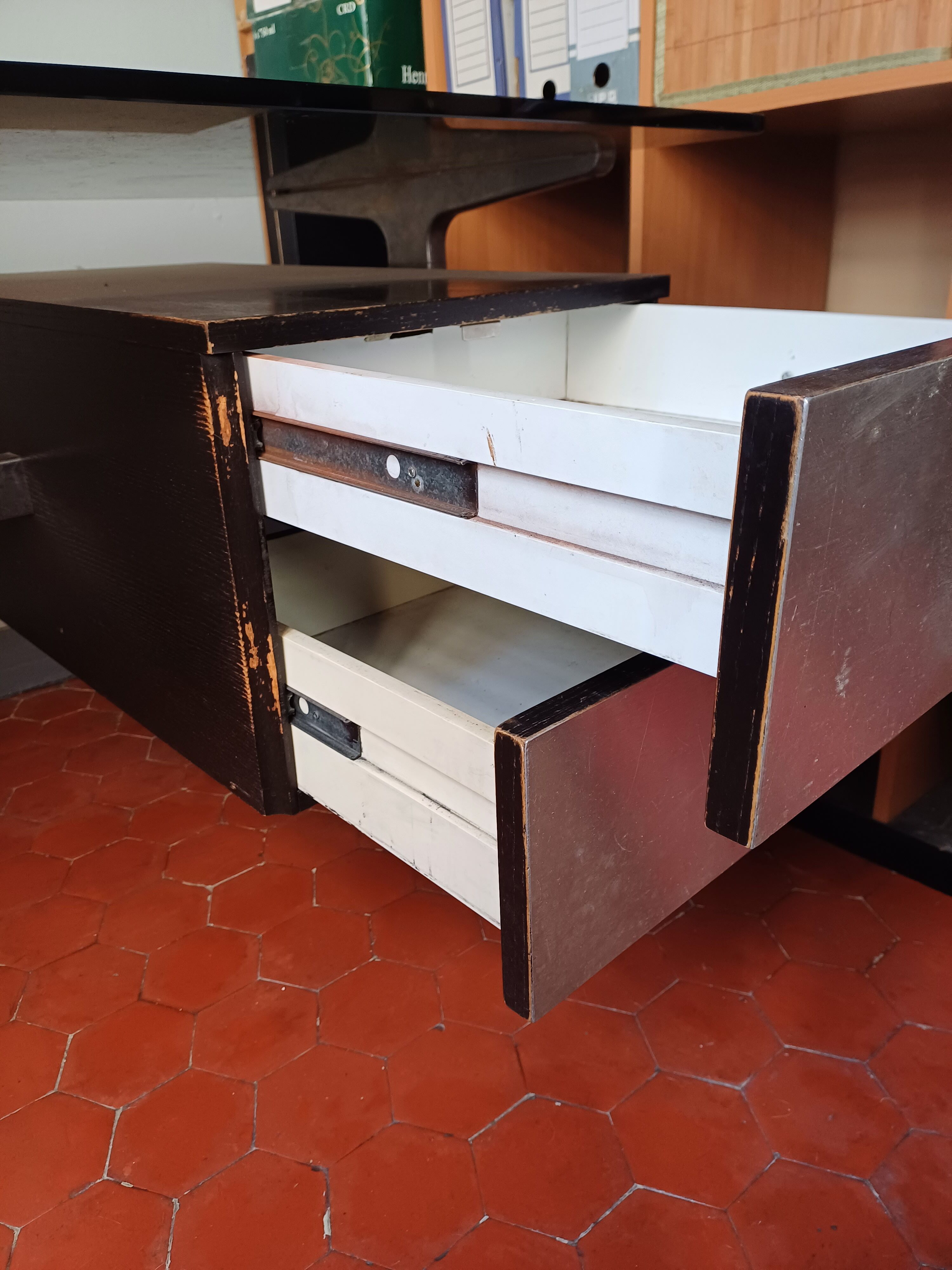 Bureau design vintage plateau verre style etienne fermigier 1970