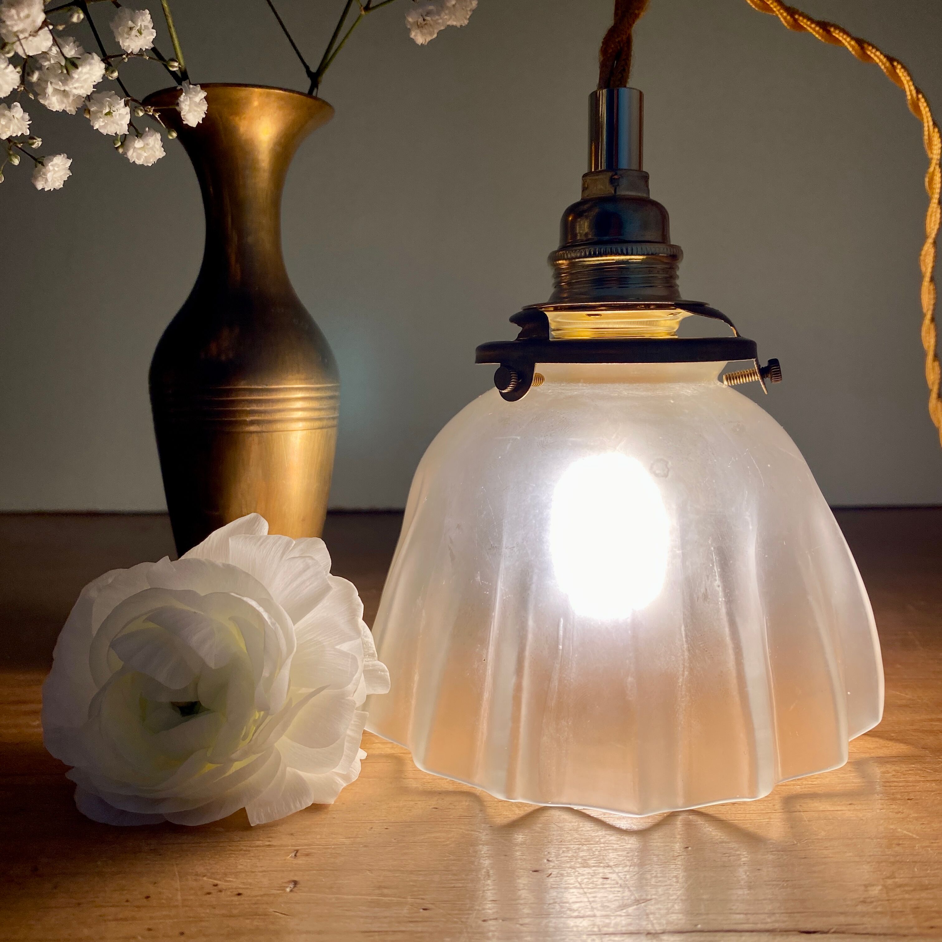 Tulip ride vintag tiled glass petticoat