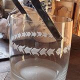 Ice bucket