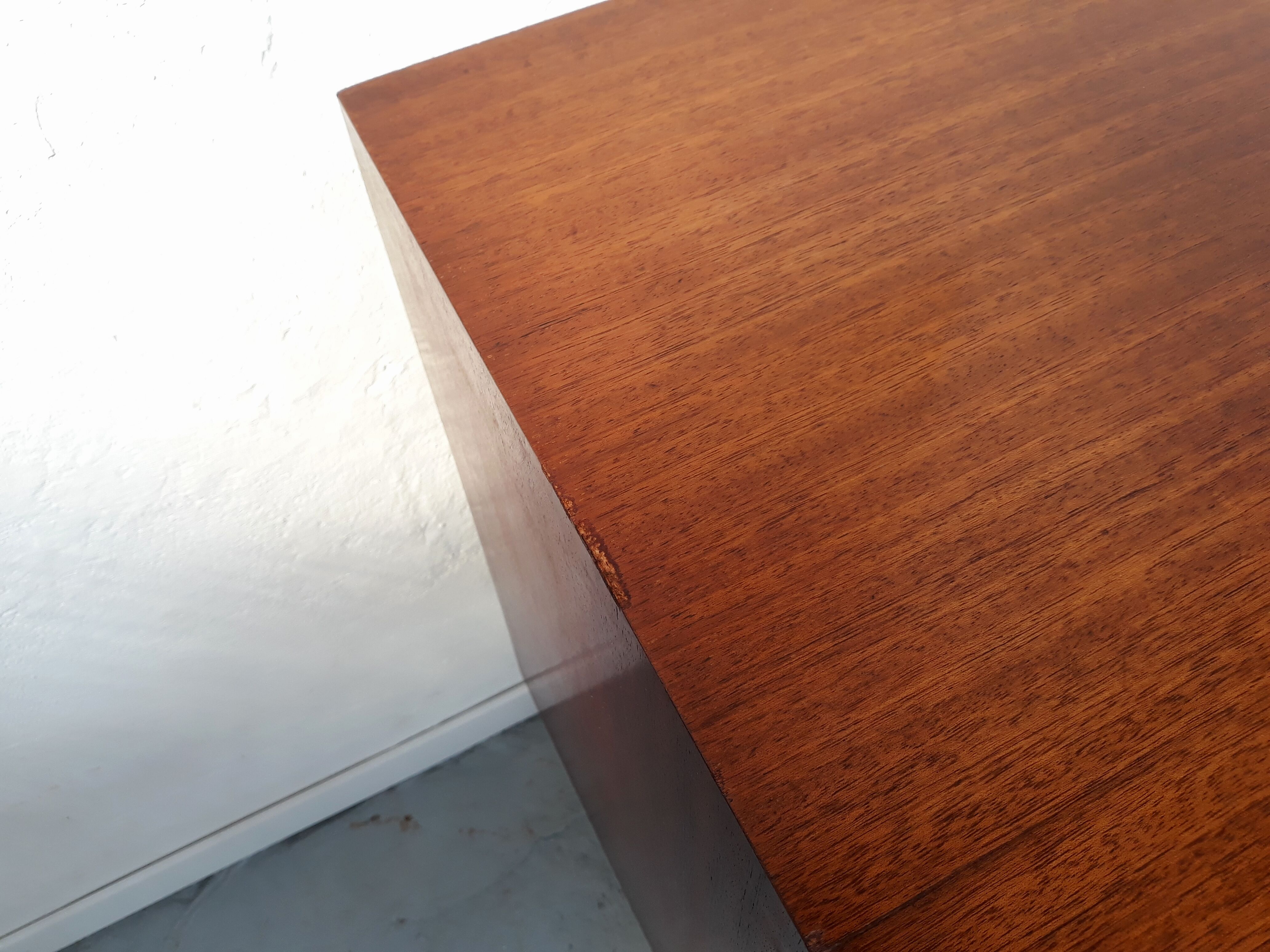 Ronieck's vintage metal foot sideboard