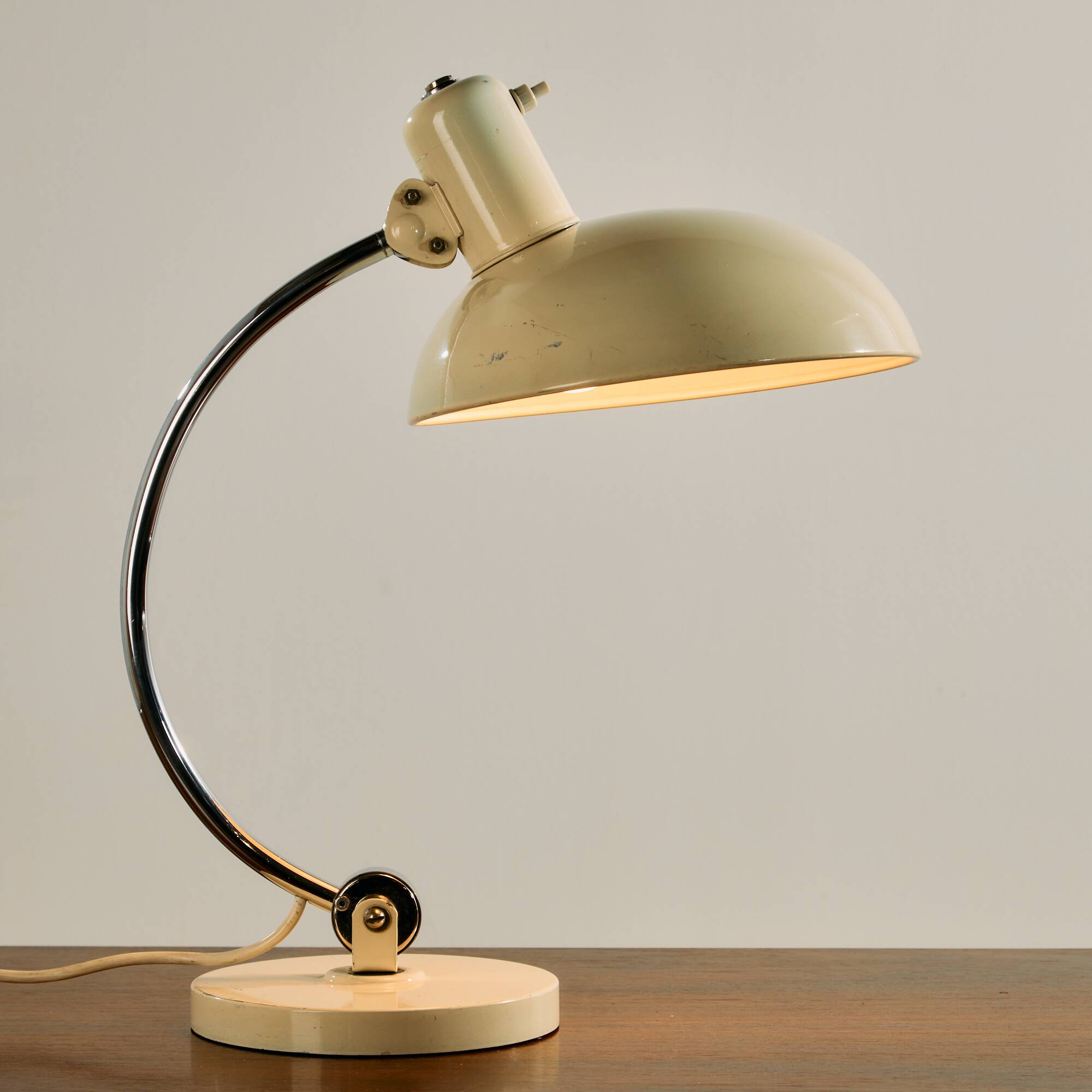 Lampe de table Bauhaus par Christian Dell pour Koranda