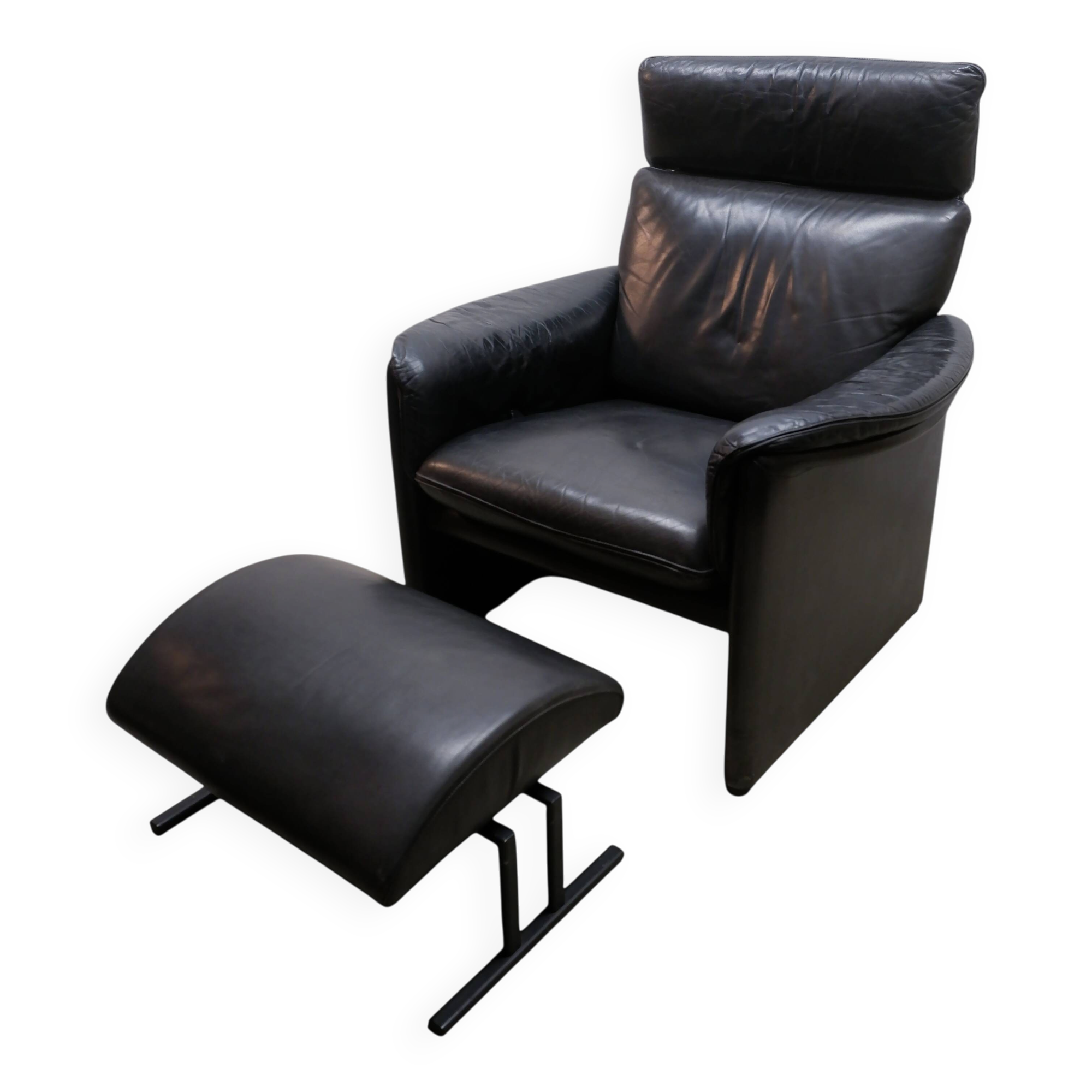 Fauteuil en cuir COR avec repose-pieds