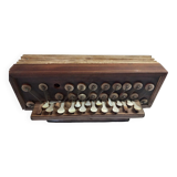 Accordéon ancien romantique